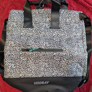 NWT Vooray Flex Cinch Backpack Leopard print
